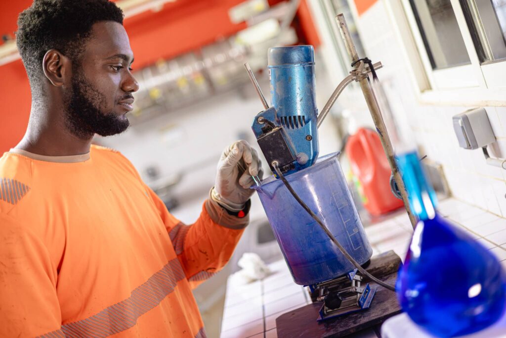 Colas Gigabloc - Guyane - études en labo